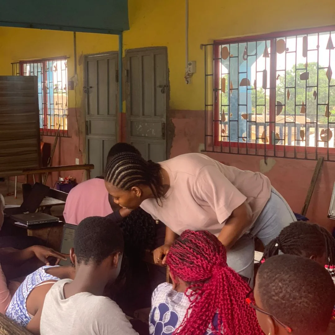 Students learning AI